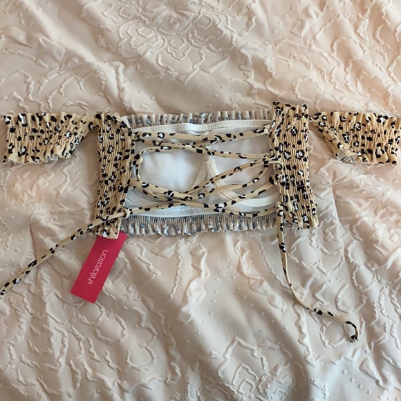 NWT Xhilaration XS Cheetah Bikini Top - Picture 2 of 2